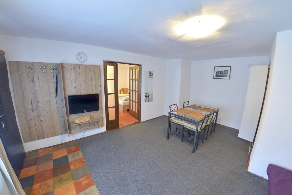 Apartment Gabriel Sibiu Ngoại thất bức ảnh