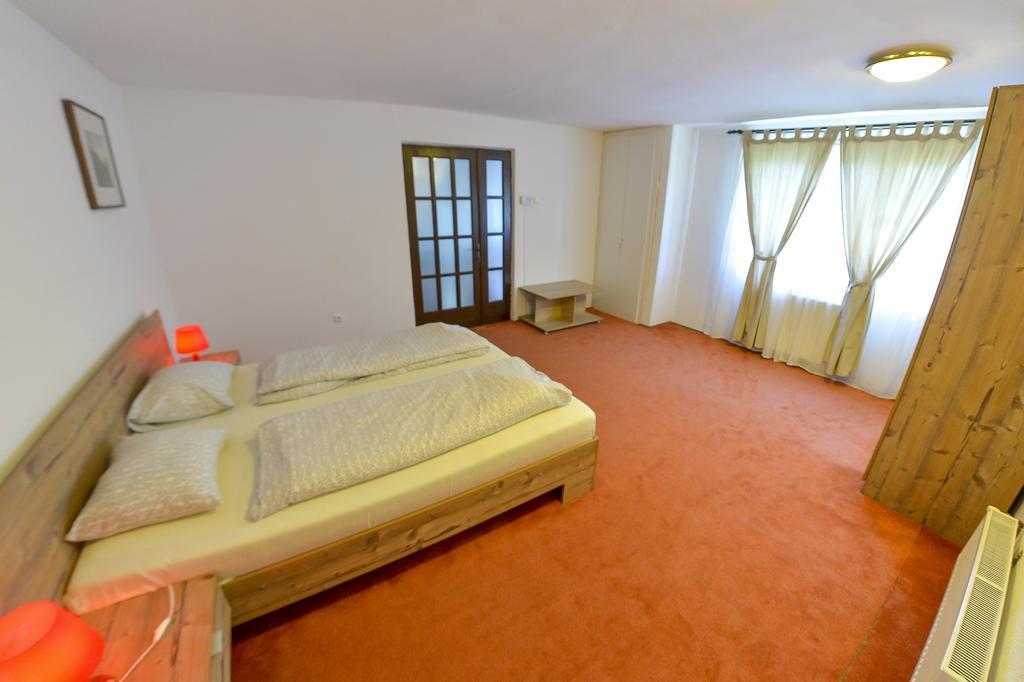Apartment Gabriel Sibiu Ngoại thất bức ảnh